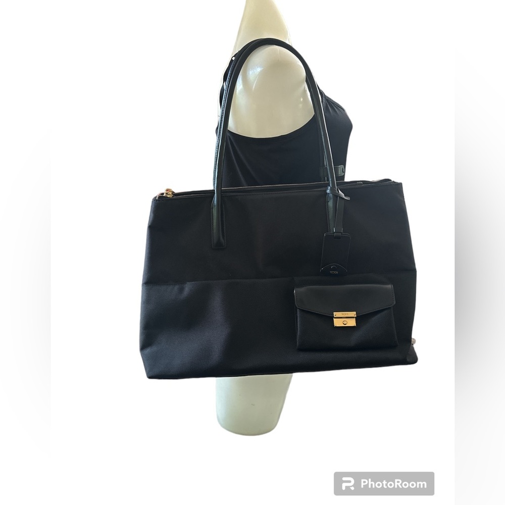 Tumi Larkin Hayes Triple Compartment Tote EUC